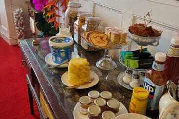 پانسیون Bluebells Guest House