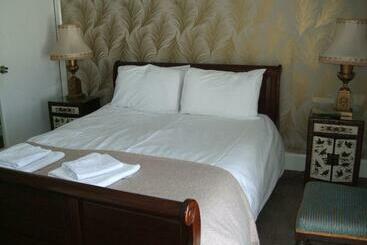 پانسیون Bluebells Guest House