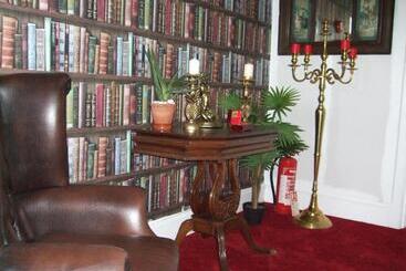 پانسیون Bluebells Guest House