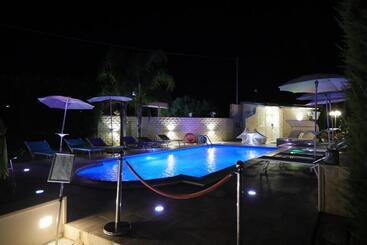 پانسیون Relais Dea Degli Ulivi