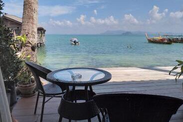 پانسیون Seaside Home