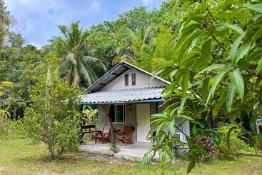 هاستل Eve House Koh Kood