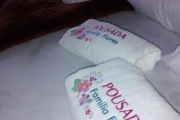 هاستل Pousada Família Flores