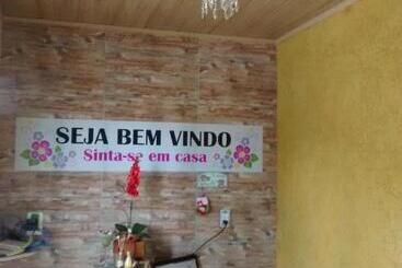 هاستل Pousada Família Flores