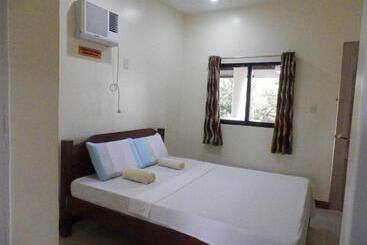 هاستل Sunshine Paradise Inn