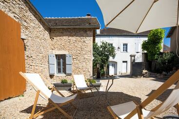 تختخواب و صبحانه Clos Saint Jacques   Maison D Hôtes