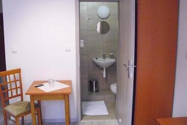 پانسیون Guest House Mladosť