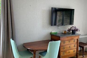 پانسیون Maison La Tour