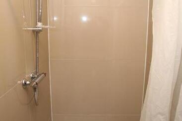پانسیون Victorin House   All Rooms Are En Suite