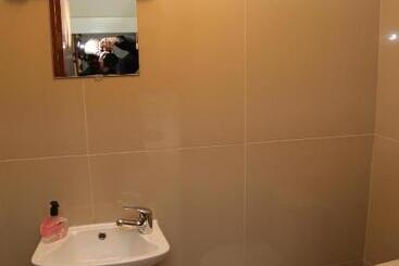 پانسیون Victorin House   All Rooms Are En Suite