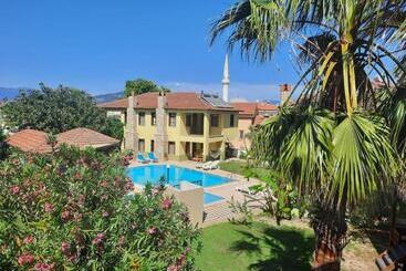 Summer Life Villa Apart