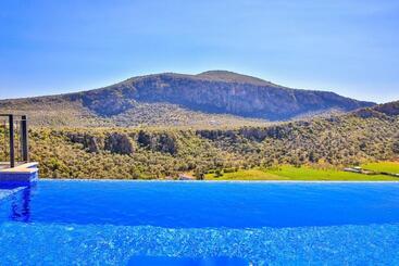 Villa Summery