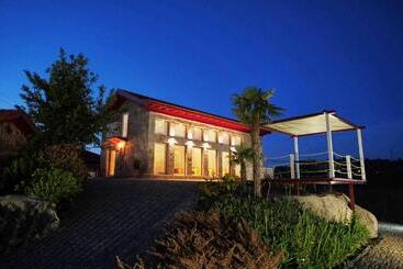 Aldeia Da Quinta Do Paço