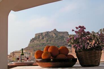 B&b L Umbra Di Lu Soli
