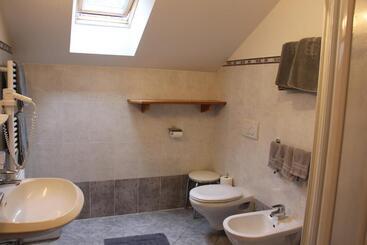 تختخواب و صبحانه Garni Residence Trocker