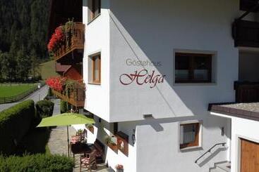 تختخواب و صبحانه Gästehaus Helga
