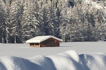 تختخواب و صبحانه Gästehaus Helga