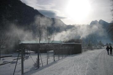تختخواب و صبحانه Gästehaus Helga