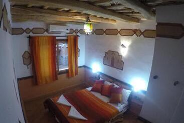 پانسیون Auberge Des Peupliers Café Restaurant