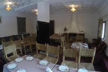پانسیون Auberge Des Peupliers Café Restaurant