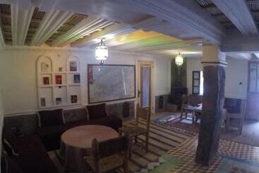 پانسیون Auberge Des Peupliers Café Restaurant
