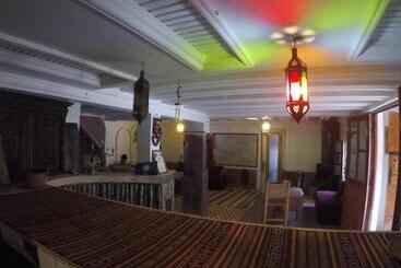 پانسیون Auberge Des Peupliers Café Restaurant