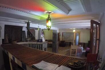 پانسیون Auberge Des Peupliers Café Restaurant