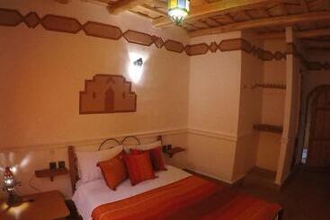 پانسیون Auberge Des Peupliers Café Restaurant