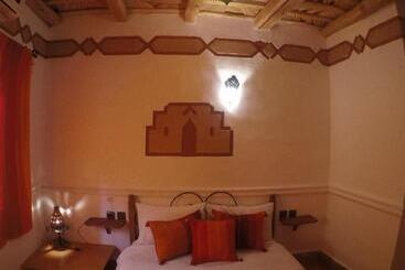 پانسیون Auberge Des Peupliers Café Restaurant