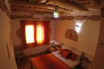 پانسیون Auberge Des Peupliers Café Restaurant
