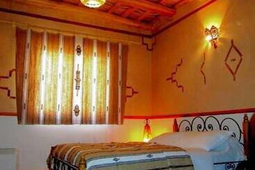 پانسیون Auberge Des Peupliers Café Restaurant
