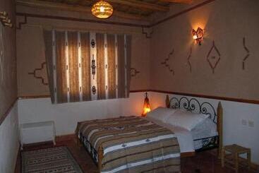 پانسیون Auberge Des Peupliers Café Restaurant