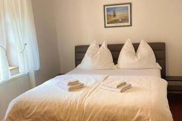 پانسیون Guesthouse Mikuláš Mikulov   Free Parking In The City Center