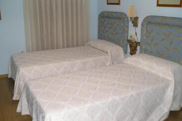 پانسیون Hostal Casa Museo La Pájara