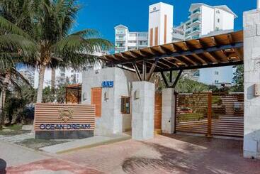 The Ocean Vibes Suites By Casa Paraiso