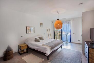 آپارتمانهای توریستها Villa Bianca