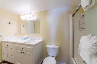 292   Pet Friendly Mammoth Condo Pool Spa