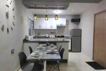 Elegant Apartment With Air Conditioner For A Great Stay