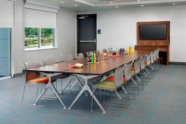 هتل Aloft Wilmington At Coastline Center
