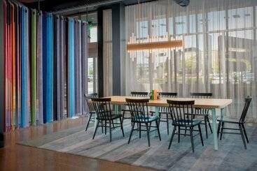 هتل Aloft Wilmington At Coastline Center