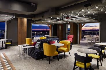 هتل Aloft Wilmington At Coastline Center