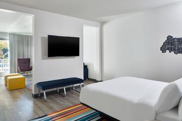 هتل Aloft Wilmington At Coastline Center