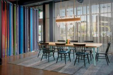 هتل Aloft Wilmington At Coastline Center