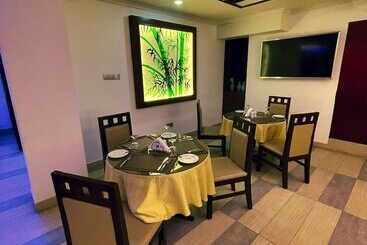 هتل Nascent Gardenia Residence