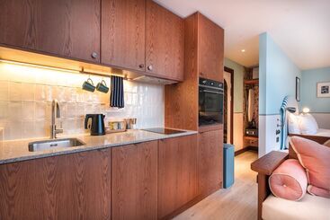 هتل Room2 Chiswick Hometel