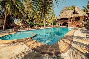 هتل Sansi Kae Beach Resort