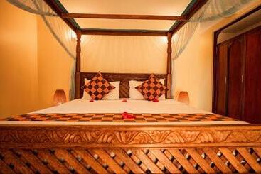 هتل Sansi Kae Beach Resort