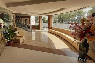 هتل Usmania Restaurant And Civic