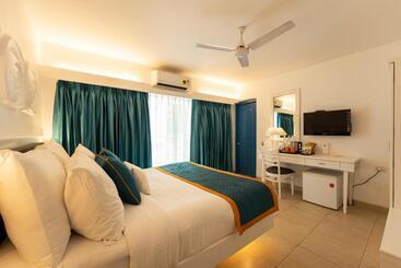 هتل Zone Connect By The Park Calangute