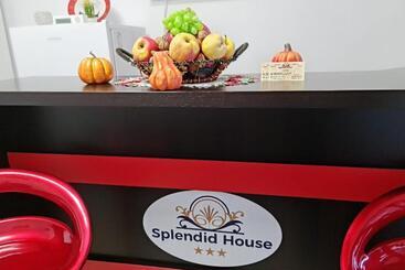 پانسیون Splendid House